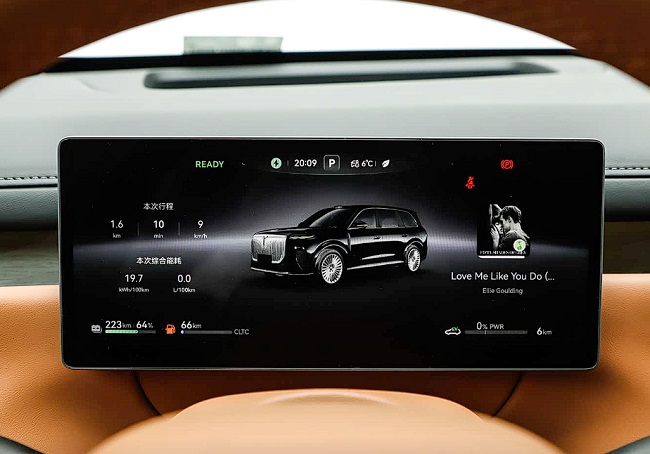 Voyah Taishan interior and premium passenger comfort features